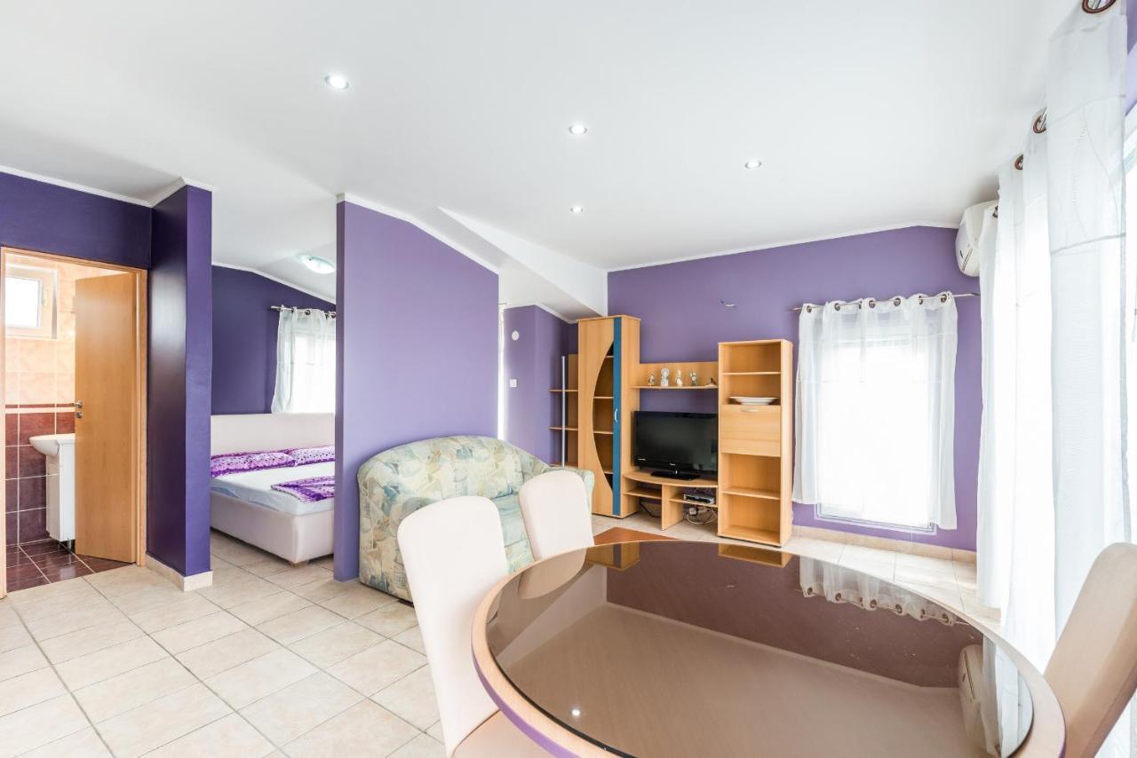 Apartments Mahnet فير الغرفة الصورة