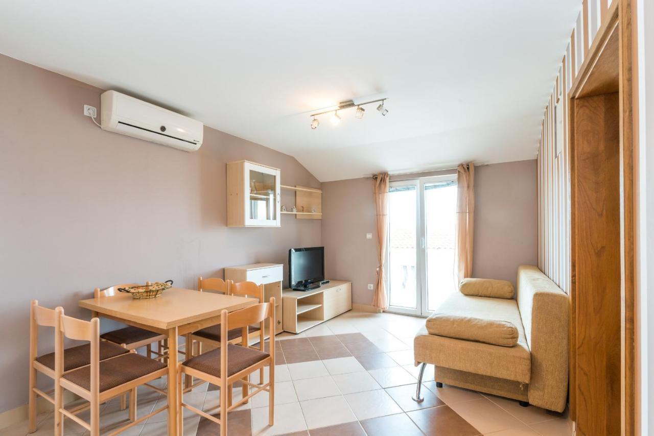 Apartments Mahnet فير الغرفة الصورة