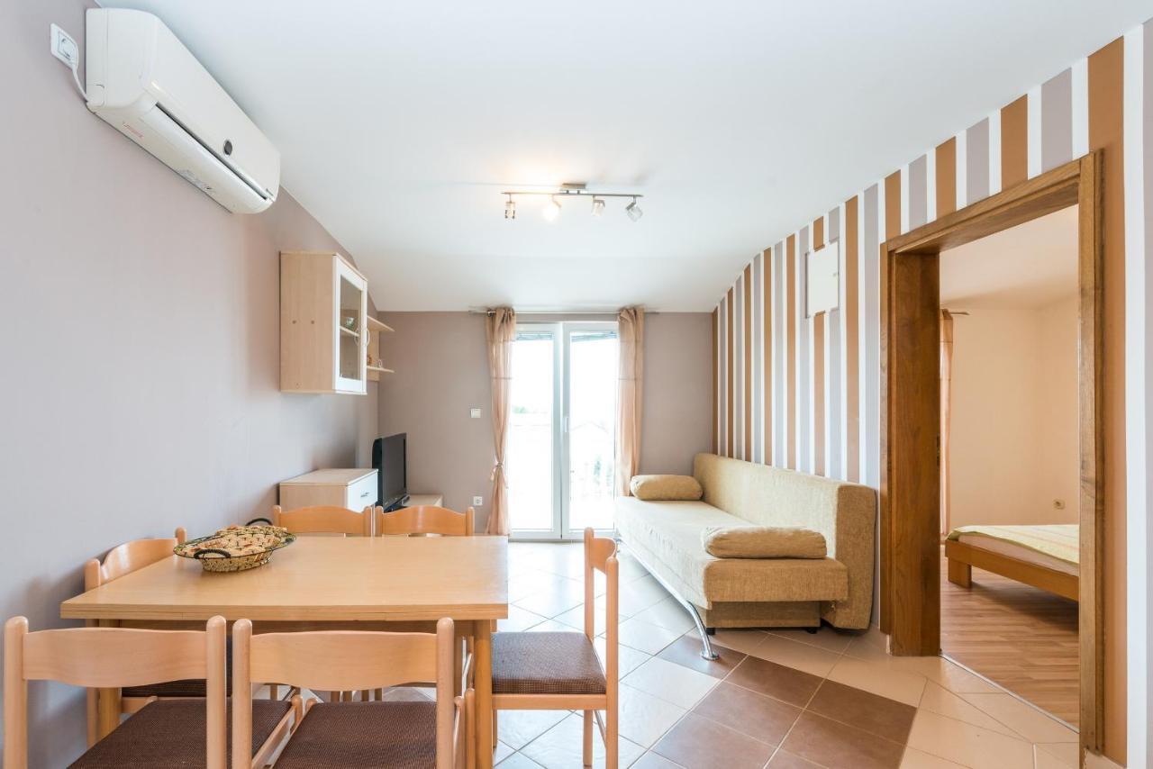 Apartments Mahnet فير الغرفة الصورة